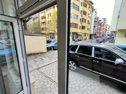 Izdavanje, poslovni prostor, 63m², Sajmište, Novi Sad - image 21