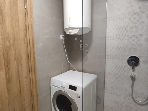 Izdavanje, jednosoban stan, 36m², Stari Aerodrom, Podgorica - image 3