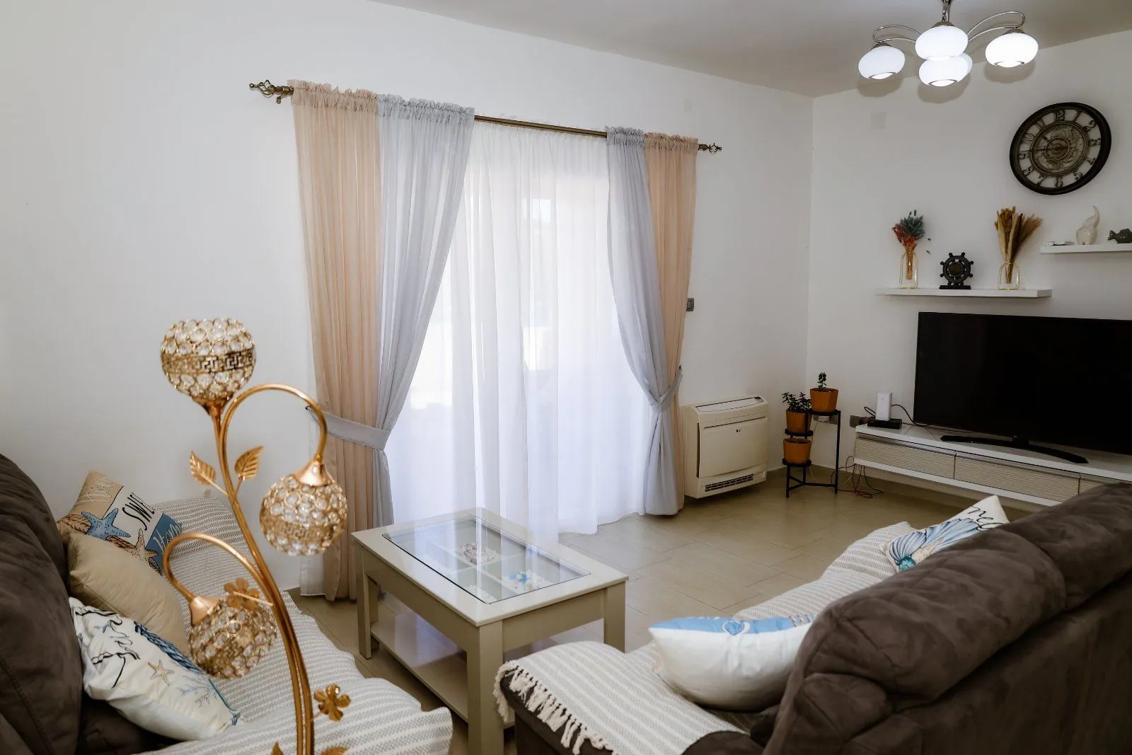 Izdavanje, kuća, 170m², Bigova, Kotor