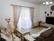 Izdavanje, kuća, 170m², Bigova, Kotor - image 1