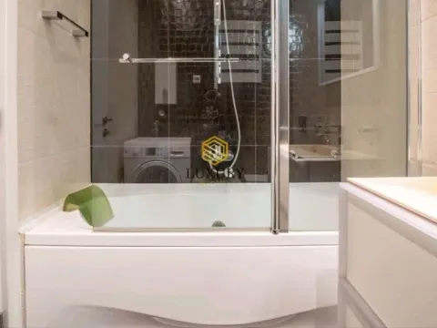 Izdavanje, trosoban stan, 140m², Preko Morače, Podgorica - image 3