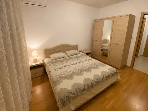Rent, one bedroom apartment, 50m², Stari Aerodrom, Podgorica - image 4