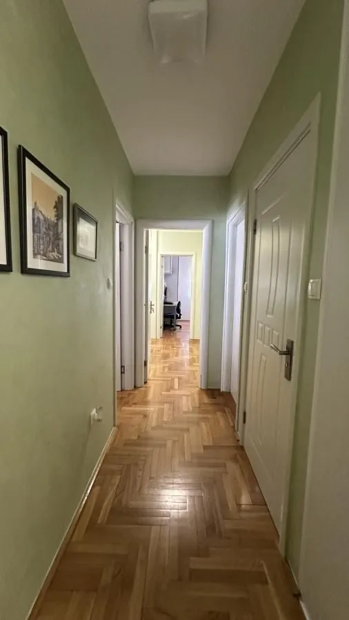 Prodaja, četvorosoban stan, 84m², Novo naselje, Novi Sad