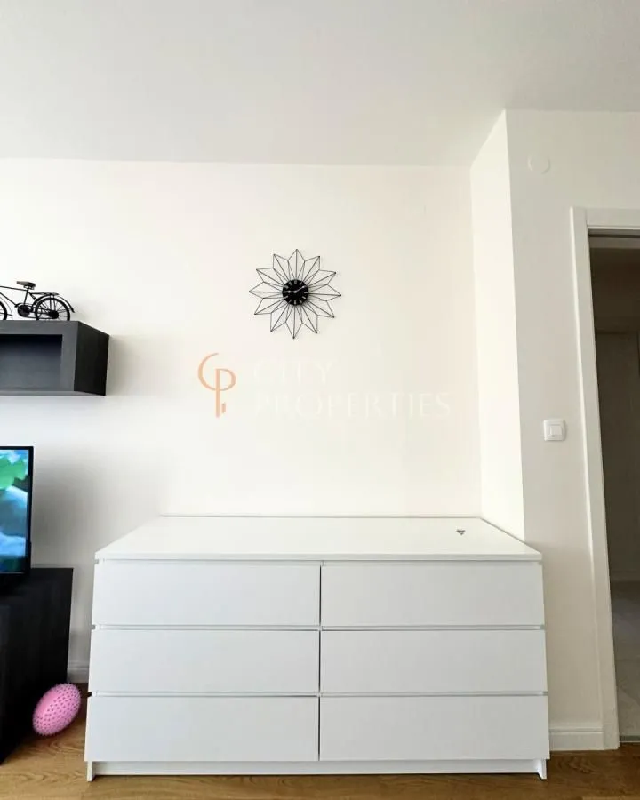 Izdavanje, stan, 49m², Central Point, Podgorica
