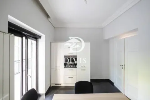 Izdavanje, kuća, 550m², Autokomanda, Voždovac Sve Podlokacije - image 4
