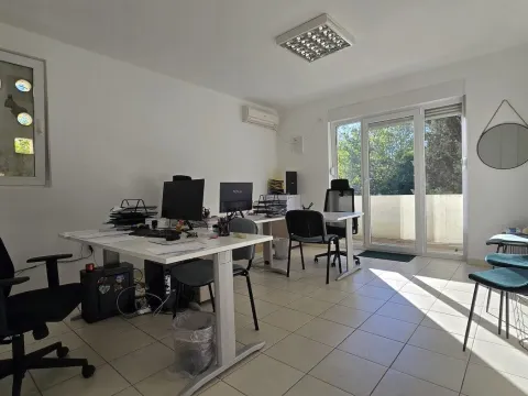 Sale, office space, 47m², Preko Morače, Podgorica - image 3