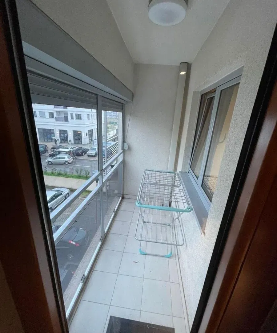 Izdavanje, jednosoban stan, 48m², Tološi, Podgorica