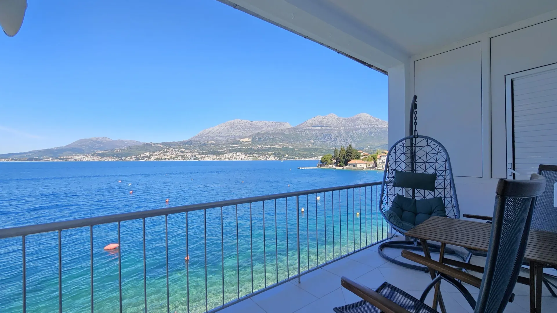 Prodaja, dvosoban stan, 71m², Rose, Herceg Novi