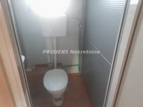 Izdavanje, poslovni prostor, 96m², Surčin, Beograd - image 4