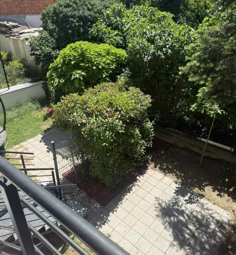 Izdavanje, jednosoban stan, 38m², Lekino Brdo, Voždovac Sve Podlokacije