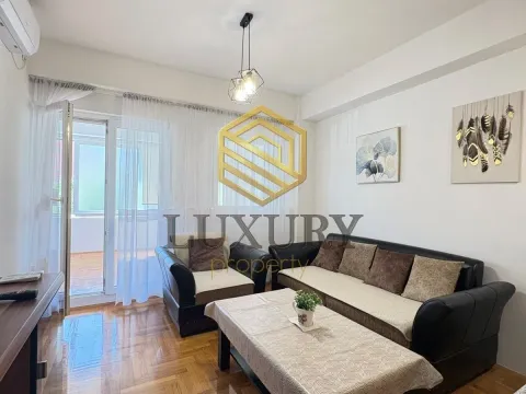 Izdavanje, dvosoban stan, 60m², City Kvart, Podgorica - image 5