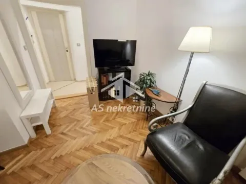 Izdavanje, dvosoban stan, 46m², Stari Grad, Beograd - image 3