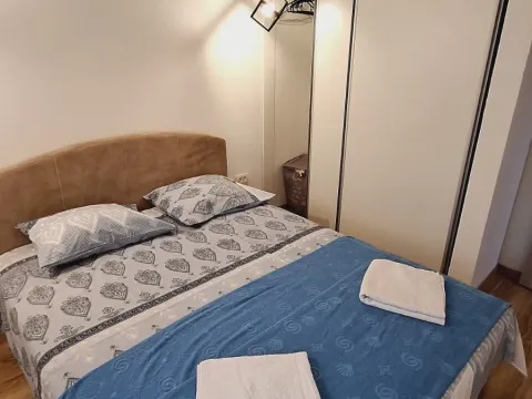 Rent, one bedroom apartment, 30m², Donja Lastva, Tivat - image 5