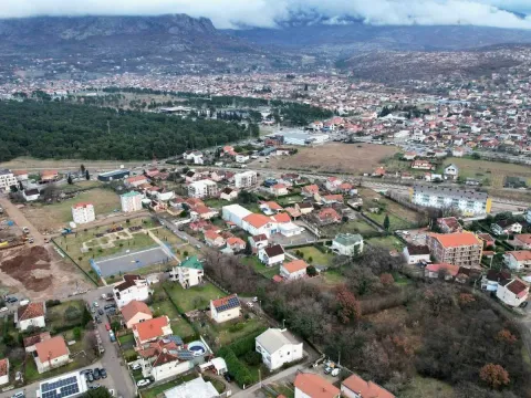 Prodaja, plac, 4200m², Podgorica, Crna Gora - image 1