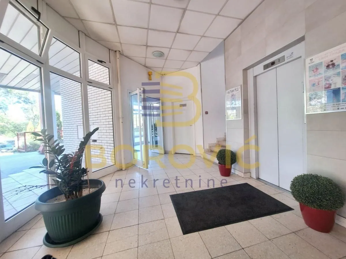 Rent, four bedroom apartment, 110m², Novi Beograd Blok 29, Novi Beograd Sve Podlokacije