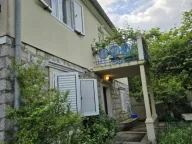 Rent, house, 85m², Muo, Kotor - image 1