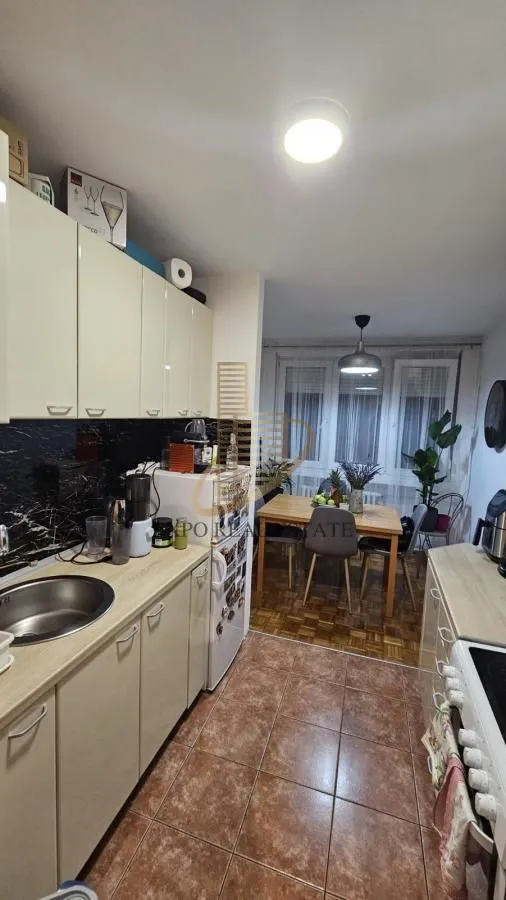 Prodaja, dvosoban stan, 52m², Centar, Novi Sad