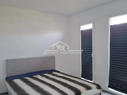 Sale, house, 109m², Borča 1, Borča Sve Podlokacije - image 15