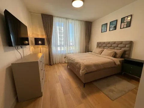 Izdavanje, trosoban stan, 87m², Savski Venac, Beograd - image 3