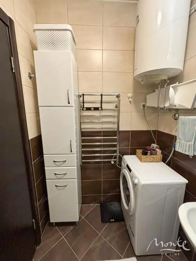 Sale, one bedroom apartment, 40m², Lazi, Budva