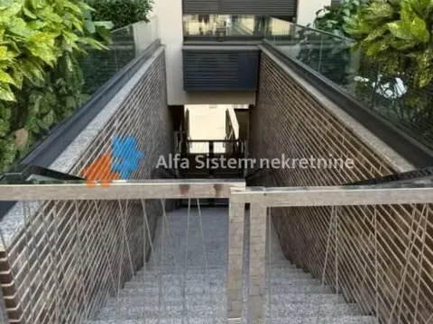 Rent, two bedroom apartment, 55m², Južni Bulevar, Vračar Sve Podlokacije - image 16