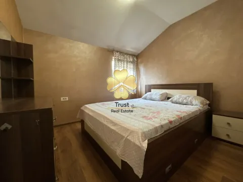 Izdavanje, kuća, 250m², Tološi, Podgorica - image 15