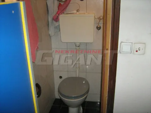 Prodaja, četvorosoban stan, 92m², Kalenić Pijaca, Vračar Sve Podlokacije - image 10