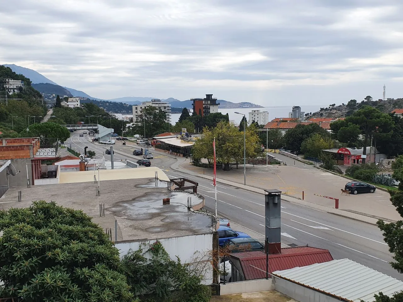 Prodaja, dvosoban stan, 66m², Sutomore, Bar