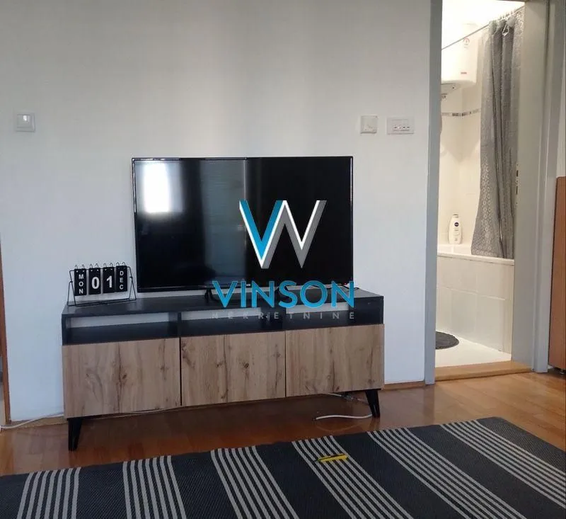 Prodaja, dvosoban stan, 42m², Centar, Novi Sad