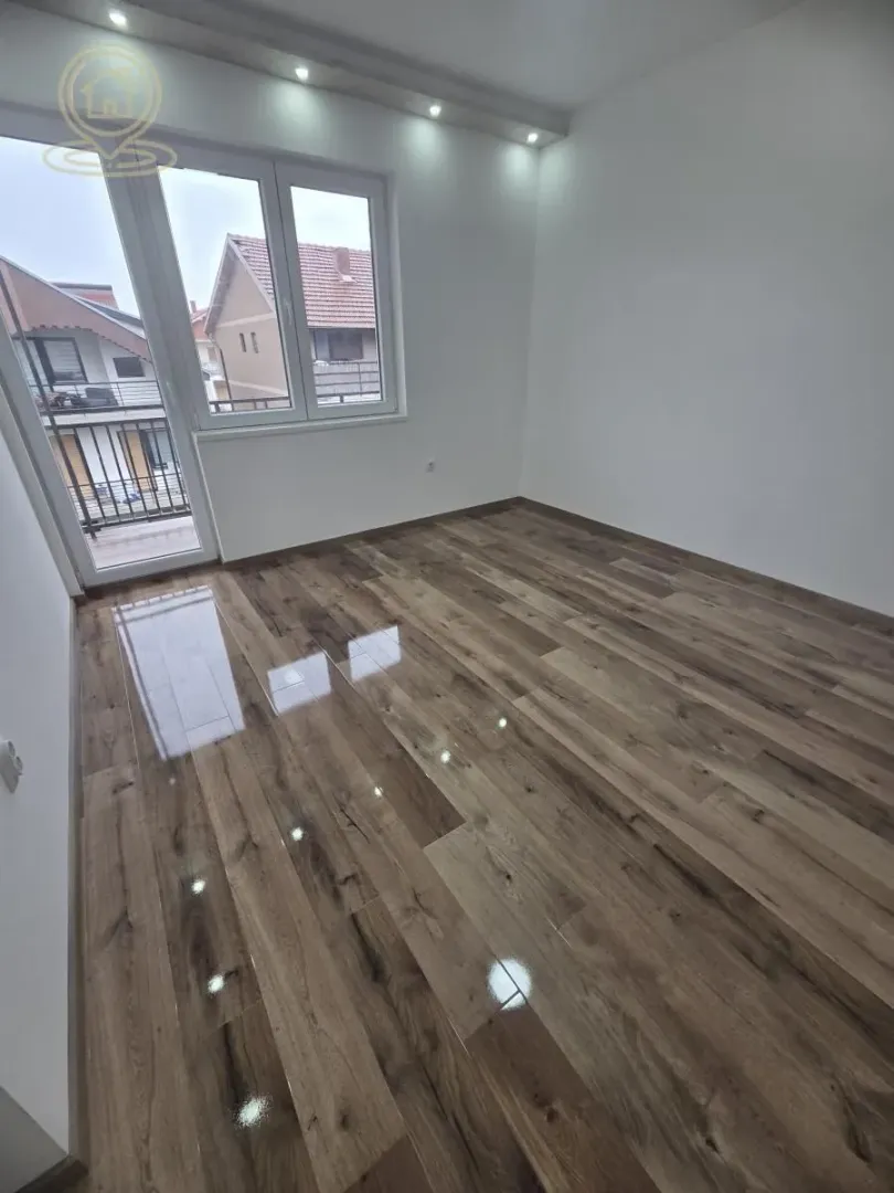 Prodaja, četvorosoban stan, 112m², Medijana, Niš