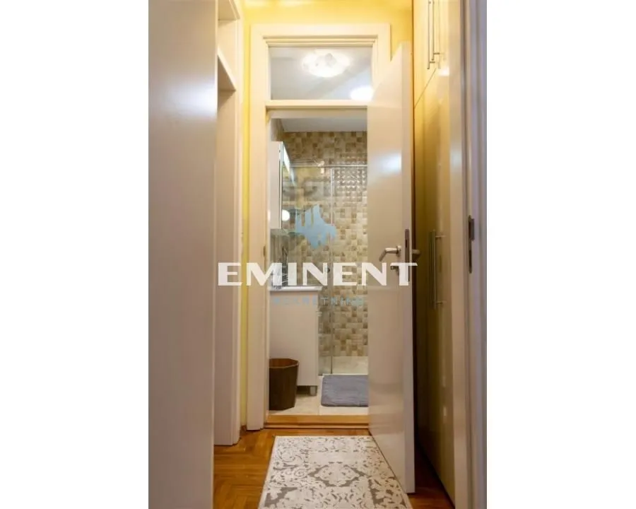 Rent, two bedroom apartment, 52m², Savski Venac, Beograd