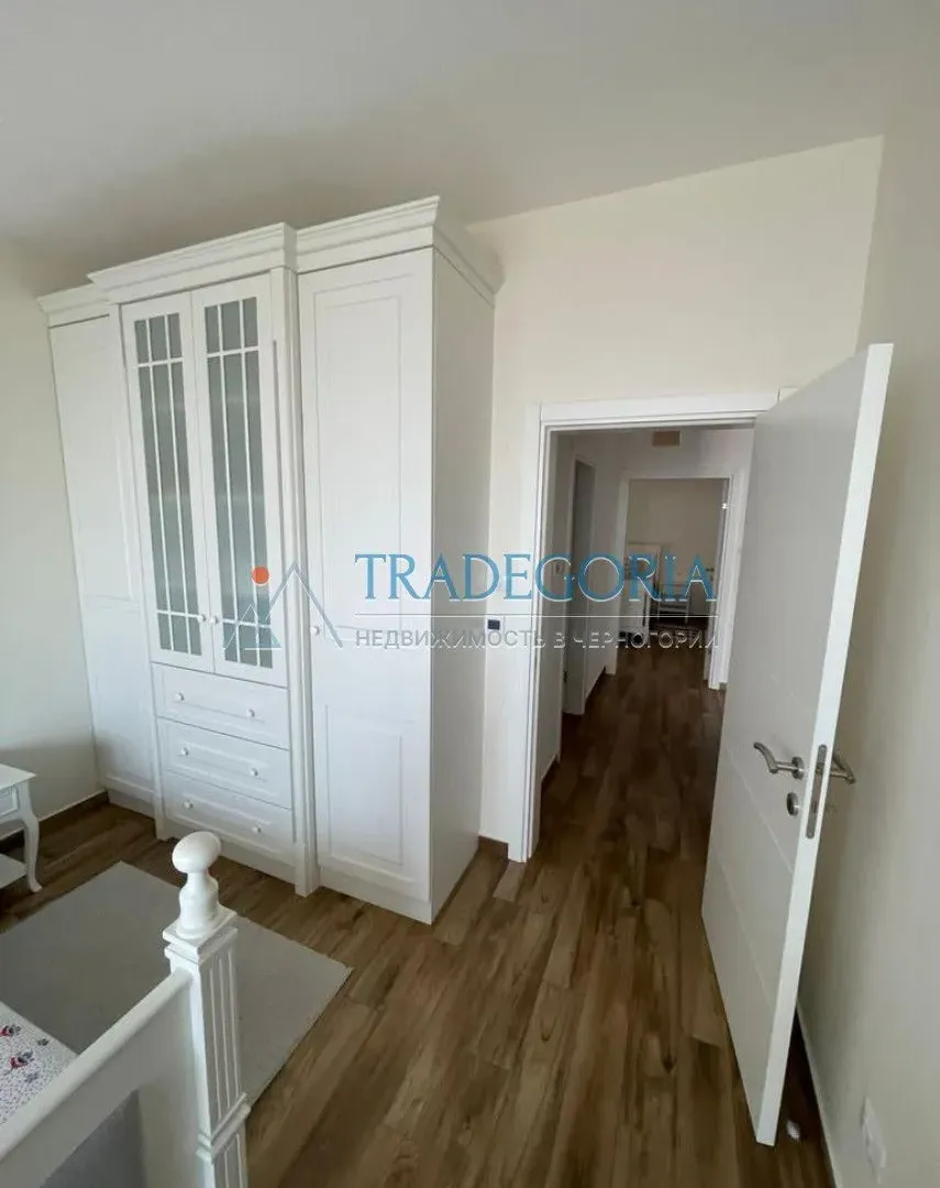 Prodaja, dvosoban stan, 120m², Dobra Voda, Bar