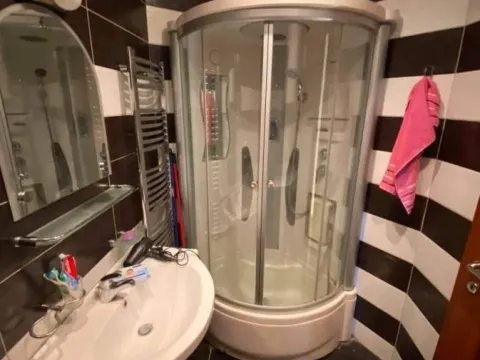 Izdavanje, stan, 53m², Centar, Podgorica - image 3
