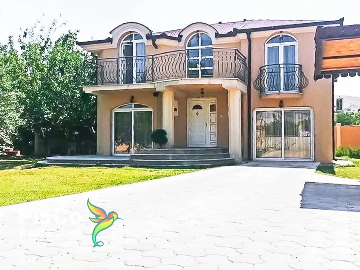 Izdavanje, kuća, 180m², Donja Gorica, Podgorica