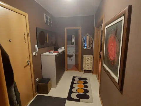 Izdavanje, trosoban stan, 105m², Preko Morače, Podgorica - image 9