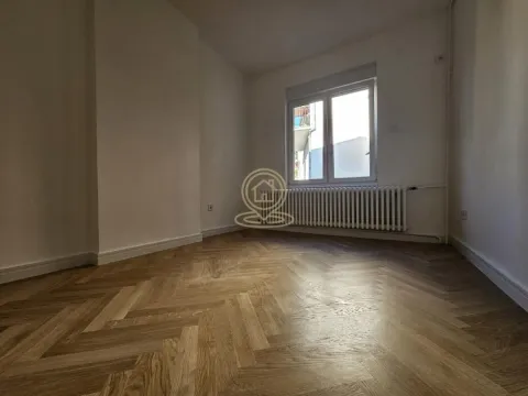 Prodaja, trosoban stan, 85m², Stari grad, Novi Sad - image 11