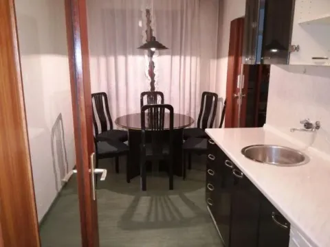 Izdavanje, trosoban stan, 78m², Bulevar, Niš - image 4