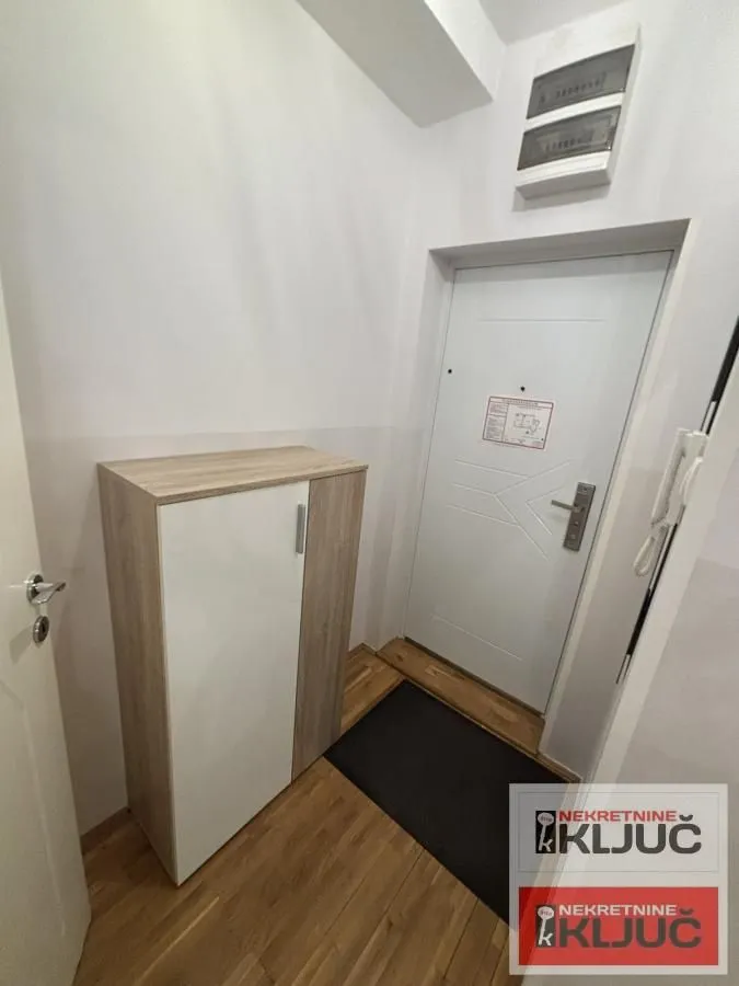 Prodaja, jednosoban stan, 25m², Centar, Novi Sad