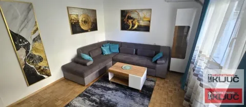 Izdavanje, dvosoban stan, 54m², Rotkvarija, Novi Sad Sve Podlokacije - image 1