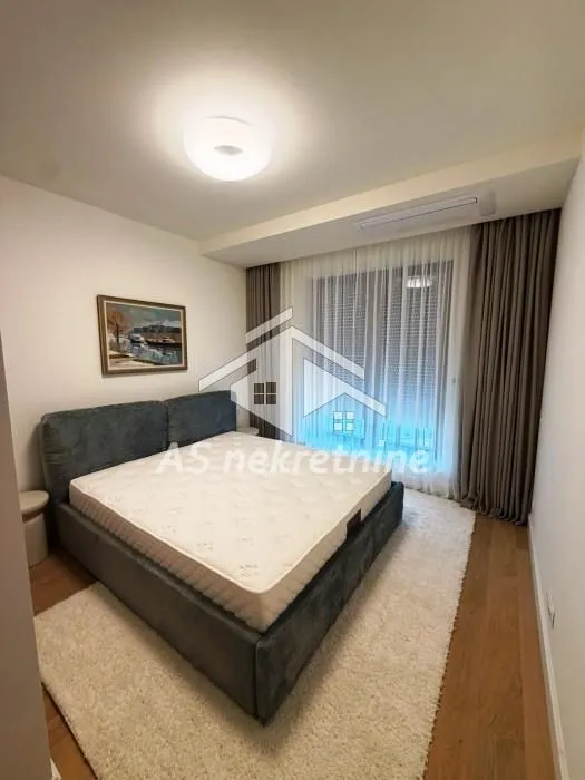 Izdavanje, trosoban stan, 78m², Novi Beograd Blok 64, Novi Beograd Sve Podlokacije