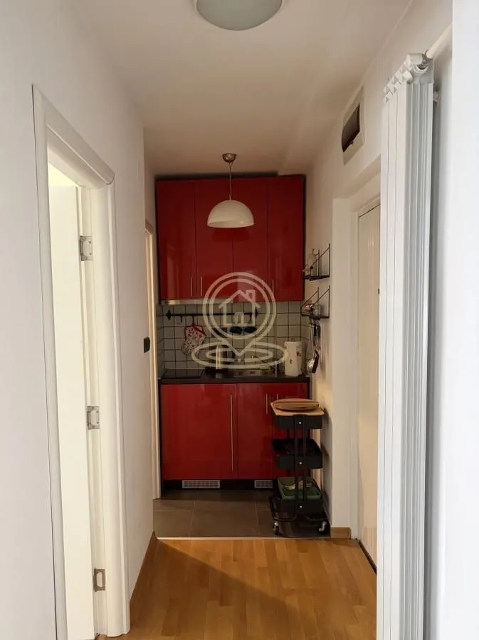 Izdavanje, jednosoban stan, 33m², Stari Grad, Beograd