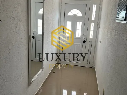 Rent, house, 90m², Barutana, Podgorica - image 11