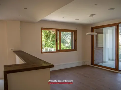 Prodaja, kuća, 585m², Stoliv, Kotor - image 18