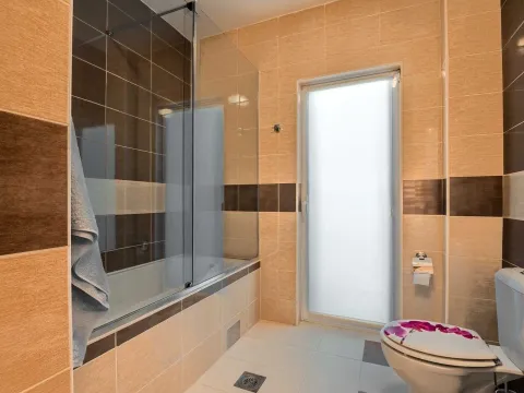 Prodaja, kuća, 380m², Krimovica, Kotor - image 11