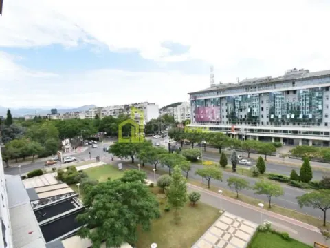 Izdavanje, trosoban stan, 117m², Preko Morače, Podgorica - image 16