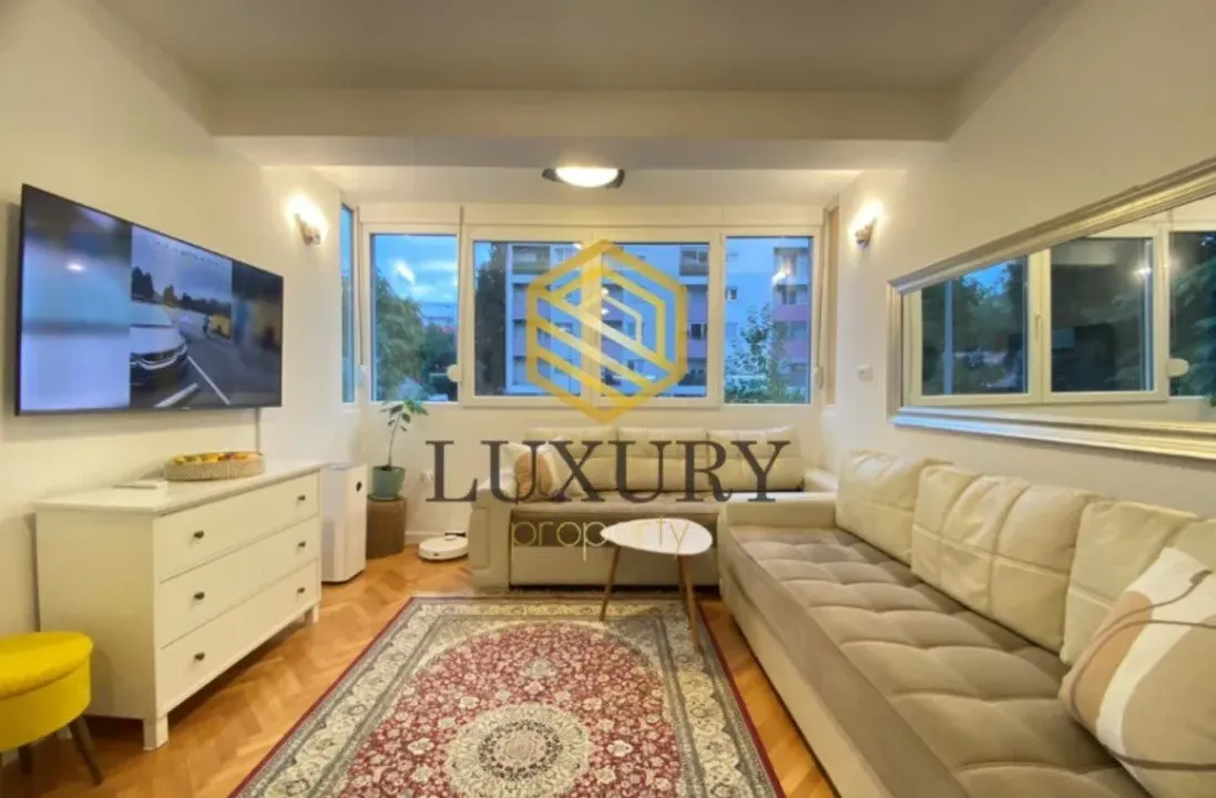 Sale, two bedroom apartment, 65m², Pejton, Podgorica