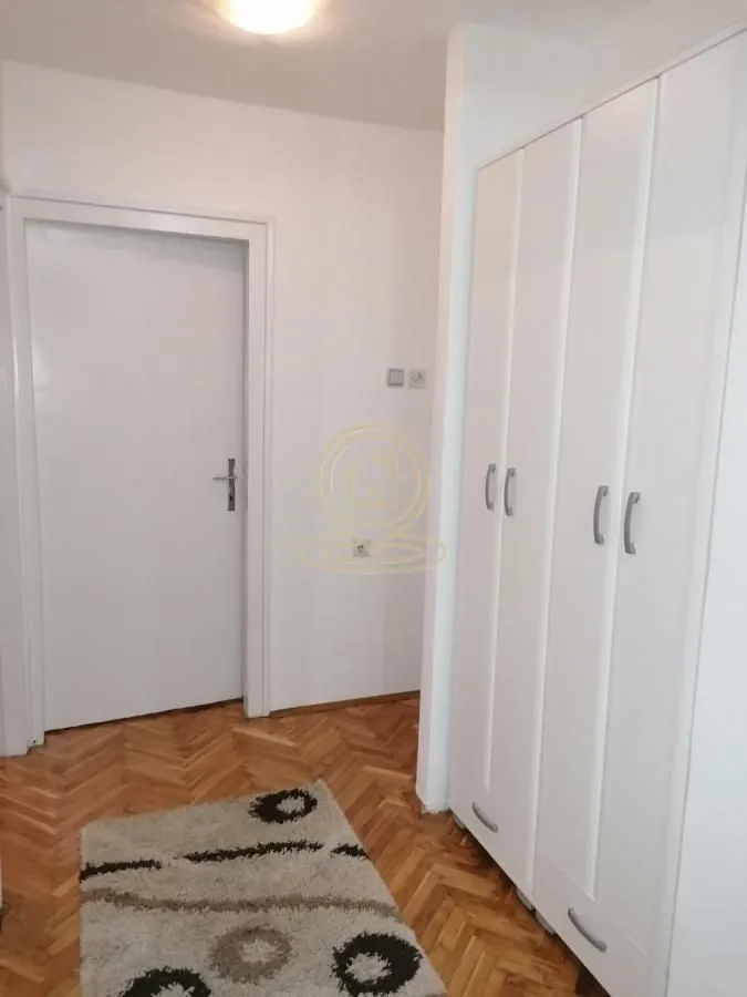 Izdavanje, dvosoban stan, 60m², Sajmište, Novi Sad