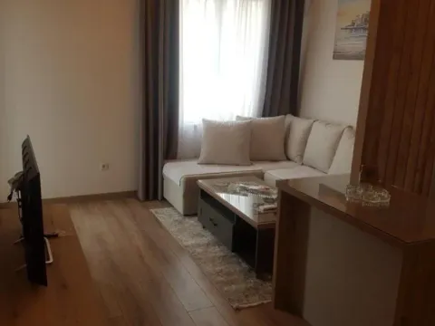 Izdavanje, dvosoban stan, 58m2, Ulcinj Izdavanje, dvosoban stan, 58m2, Ulcinj