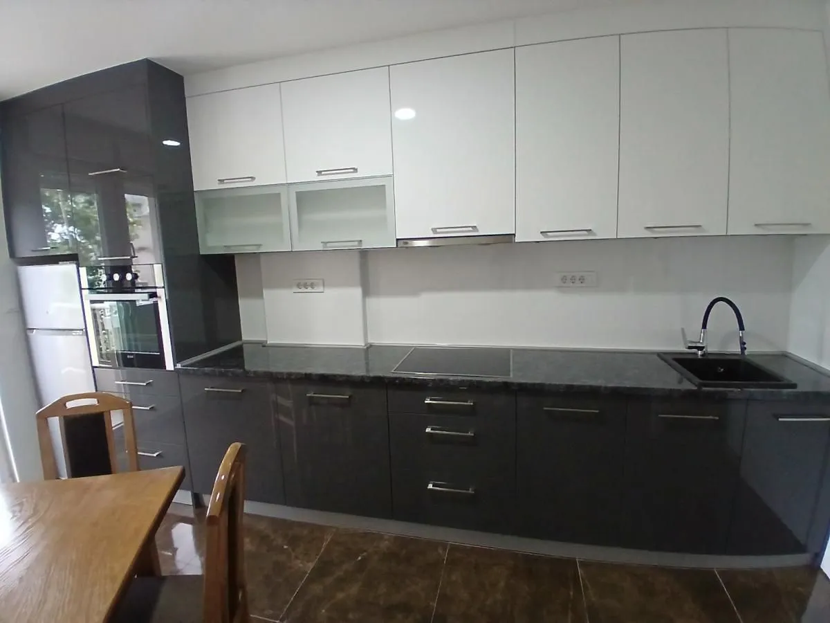 Izdavanje, dvosoban stan, 58m², Vašarište, Jagodina