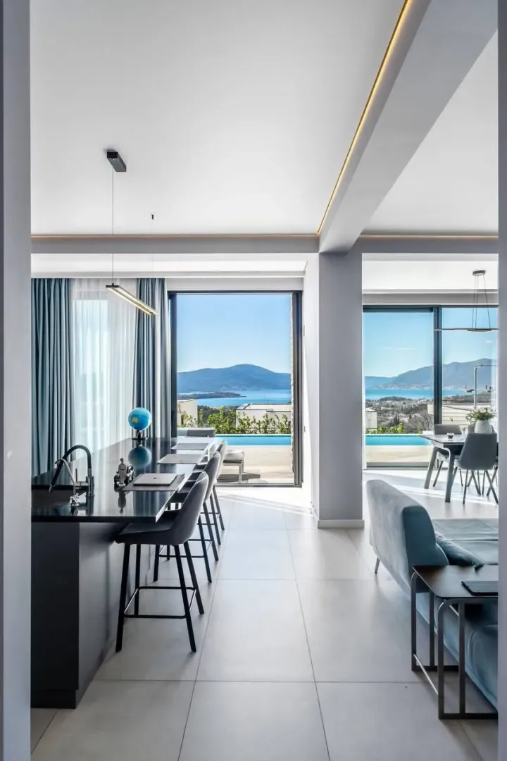 Sale, house, 190m², Kavač, Kotor